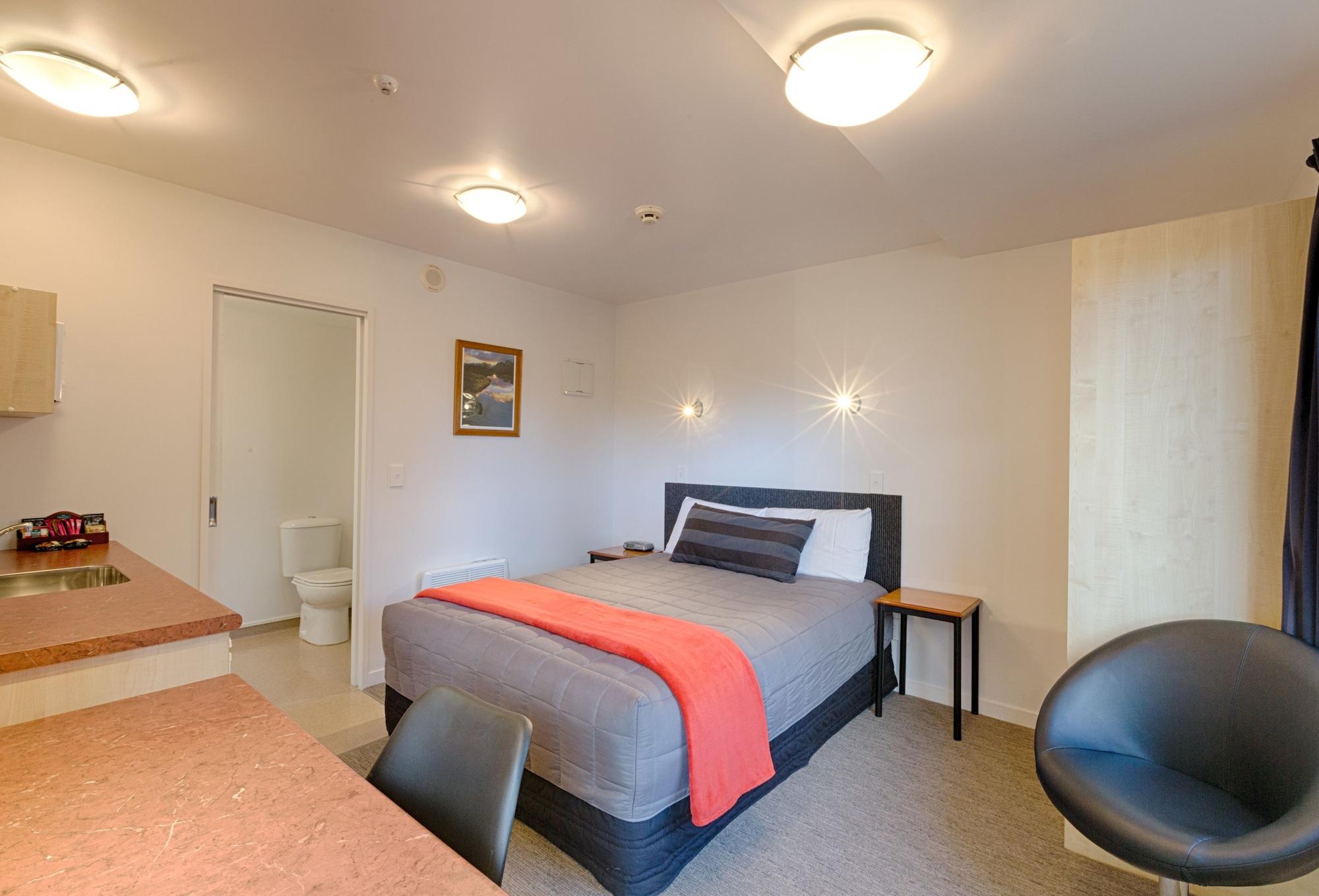 Bella Vista Motel Te Anau Bagian luar foto