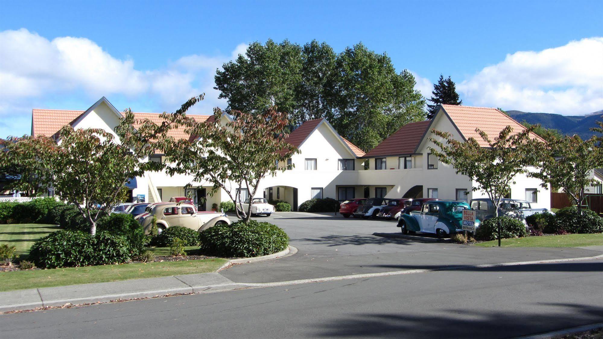 Bella Vista Motel Te Anau Bagian luar foto